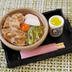 ミニチュアフード 月見肉うどん