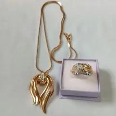 Item thumbnail for item 7113cb00-f0fc-443d-814c-cfcaae95fa49