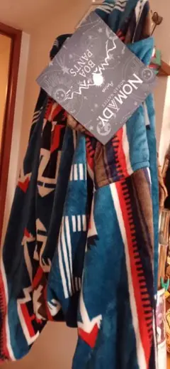 Item thumbnail for item f1a5701e-580d-40db-bb35-0563fe0744ef