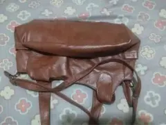 ブラウンレザーショルダーバッグ