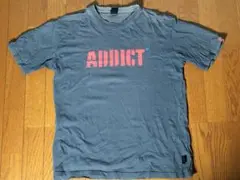 ADDICT グレー ロゴ Tシャツ