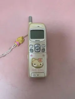 【希少】ハローキティ　携帯電話　セルラーDIGITAL D202K