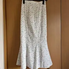 美品　花柄マーメイドスカート