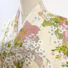 2m1477 着物 正絹 袷 小紋 ベージュ ピンク 緑 白 金色 グレー 花柄