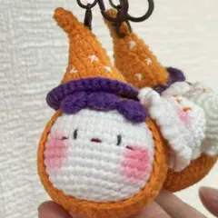 魔女のあみぐるみ キーホルダー　ハロウィン