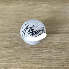 女子プロゴルフ　JLPGA 吉本ひかる　直筆サインゴルフボール