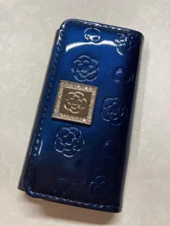 ⭐️新品未使用　定価8030円　クレイサス　ベティ キーケース　ネイビー　エナメル