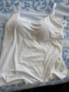 UNIQLO ホワイト キャミソール 4XL