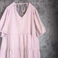 H&M　花柄　総柄　ワンピース　パステルカラー　かわいい　パフスリーブ　フレア