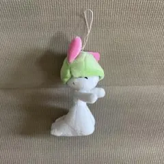 美品　ポケモン　ラルトス　ぬいぐるみ