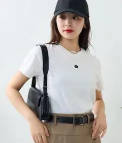 MARY QUANT×PUBLUXマリークワント ワンポイント刺繍ロゴTシャツ