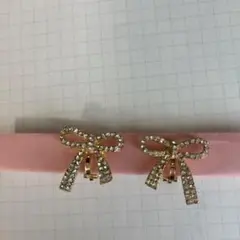 リボンモチーフ ゴールド イヤリング