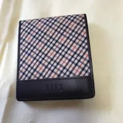 未使用　DAKS ダックス 折り財布 ハウスチェック柄