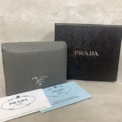 付属品完備・美品✨ プラダ 2つ折り財布 サフィアーノレザー ウォレット グレー