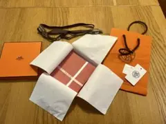 エルメス ハンカチーフ 《ジャカードH》　コクリコ色