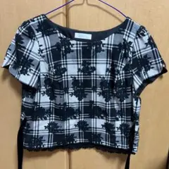 フェルゥ　トップス