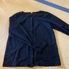 ブラック　カーディガン