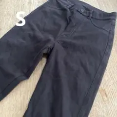 ユニクロ　黒 スキニーパンツ レディース　Sサイズ