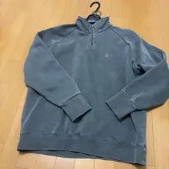 グレー ハーフジップ トレーナー