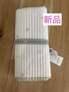新品　MOCMOF 敷きパッド S 星柄