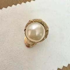 Item thumbnail for item 52755a05-78bc-4a54-be6e-7ee899edfe49