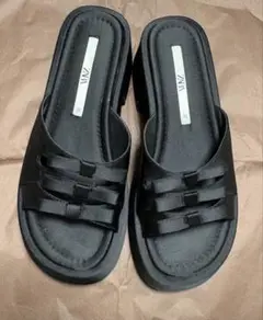 ★ZARA★短時間使用のみの美品★サテンの厚底サンダル★