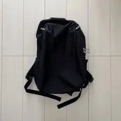 リュック　バックパック　黒　ブラック　通勤バック