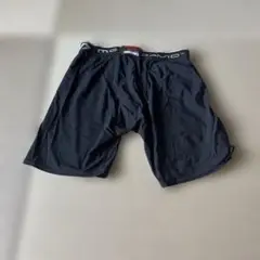 McDavid ブラック ショートパンツ