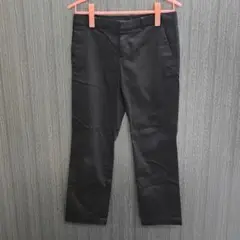 ユニクロ　パンツ　ブラック