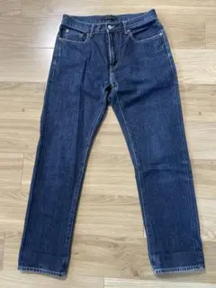 UNIQLO JEANS クラッシックフィットジーンズ