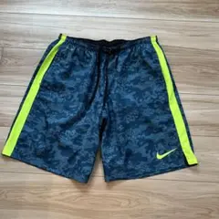 ナイキ　ショートパンツ　Lサイズ