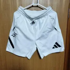 adidas ホワイト ショートパンツ Mサイズ