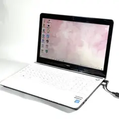 【美品】SSD256GB/メモリ8GB オシャレ白ノートパソコン✨