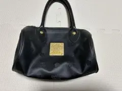 ロゴ入り ブラック ハンドバッグ