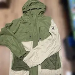 HUF マウンテンパーカー M テック　スケーター ドローコードあり