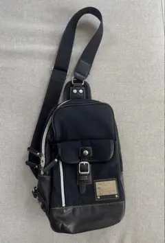 メンズメルローズ　ショルダーバッグ