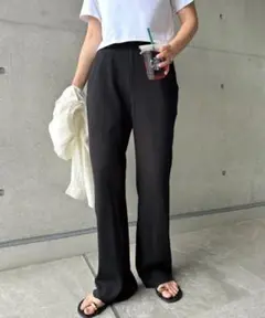 andme セルフカットリブフレアパンツ(ブラック)
