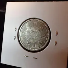 小型50銭銀貨 昭和4年 準未使用 準特年