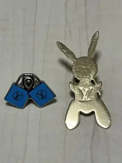 louisvuitton☆ジェフクーンズ&ユニセフピンバッチセット非売品