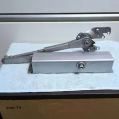 金属製ドアロック シルバー