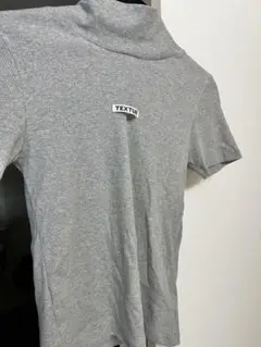 【新品】NYU NYUグレー ハイネック フード付き Tシャツ