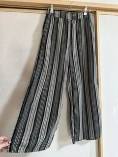 ケービーエフ　ワイドパンツ