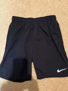 美品　NIKE ランニングウェア　ハーフパンツ　M 黒