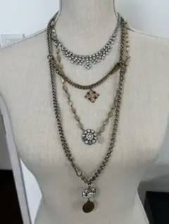 ⭐︎ 新品THE MAGPIE & THE WARDROBE 素敵ネックレス