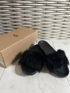 UGG アグ ロイヤルファーサンダル 黒 23