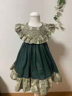 ハンドメイド　ラウンドヨークフリルワンピース　100cm〜105cm