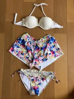 水着　ビキニ　花柄　Mサイズ