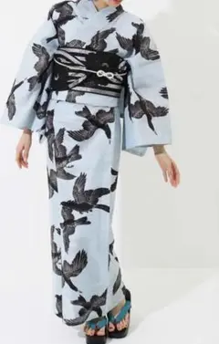 ★希少品★岡重.セオアルファ.薄ピンク系地に八咫烏と縞★片身替わり Amazon.co.jp: 品岡重.セオアルファ.薄ピンク系地に八咫烏と縞片