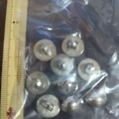 シルバー金属ボタン9個セット