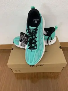 Hi-GOLD ランニングシューズ